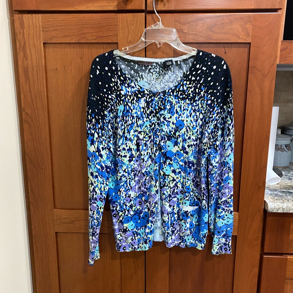 Cardigan sweater